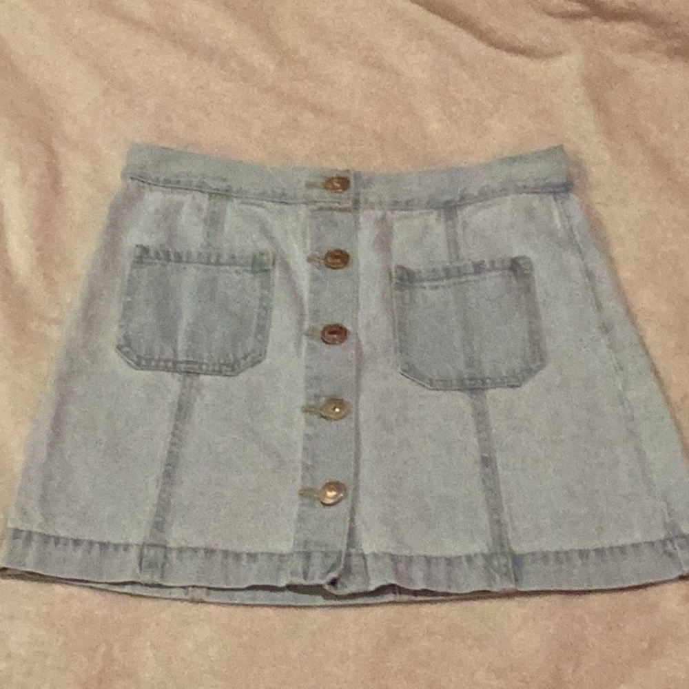 NWOT button up denim skirt